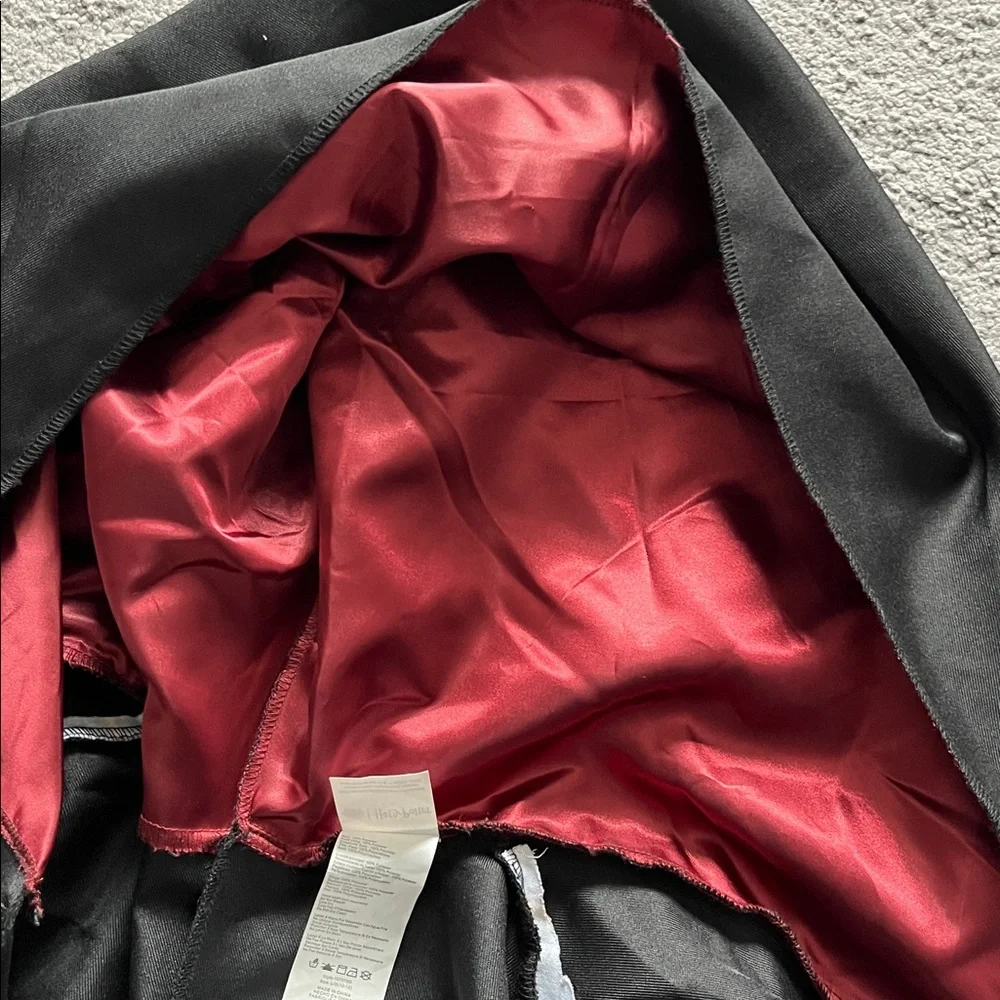 Harry Potter Gryffindor black cloak with hood lined maroon Large kids 10 - 12